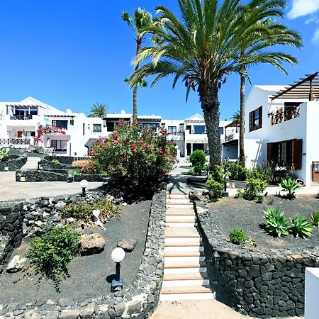 Tabaiba Place *